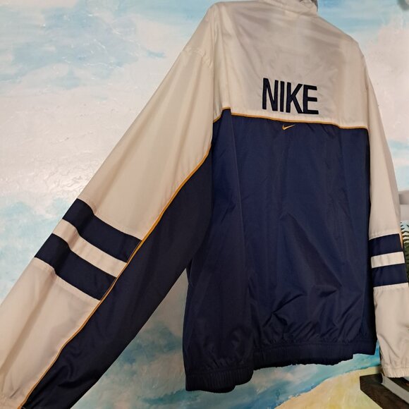 Men's size 2X vintage Nike windbreaker, LIKE NEW CONDITION - Picture 1 of 6